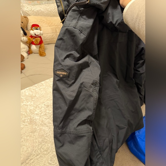 686 Snowboarding Jacket - Picture 4 of 6